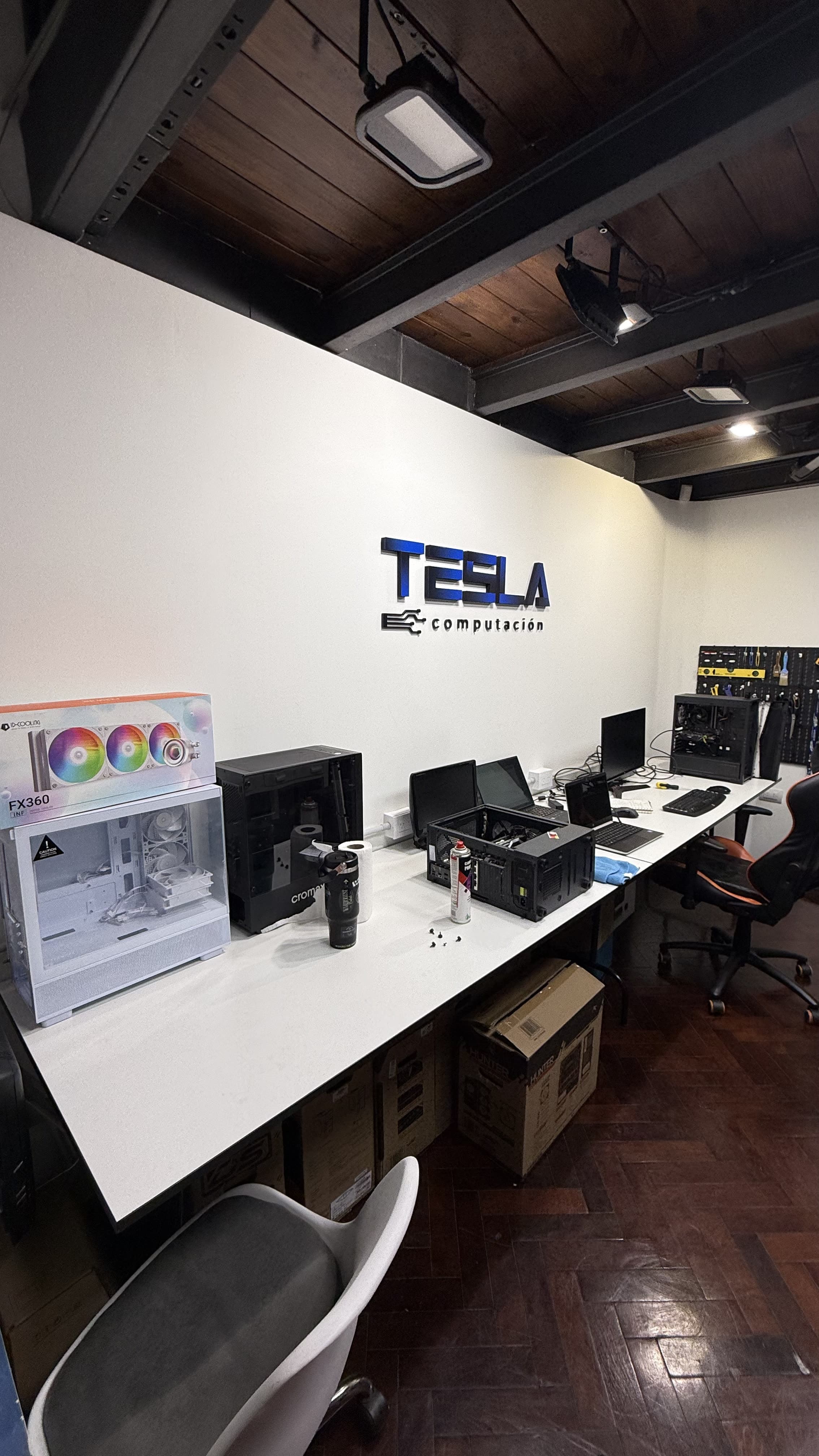Taller Tesla Computación